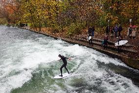 Daily Life In Munich: Autumn In The English Garden