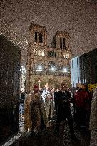 Notre Dame de Paris forecourt - Paris