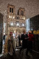 Notre Dame de Paris forecourt - Paris