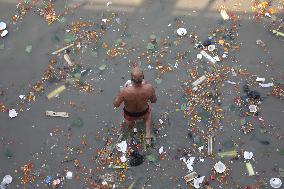 Polluted Banks Of River Ganges In Kolkata