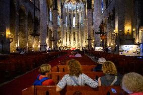 Daily Life In Downtown Barcelona, Spain