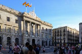 Daily Life In Downtown Barcelona, Spain