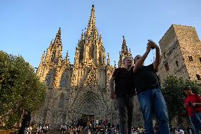 Daily Life In Downtown Barcelona, Spain