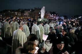 The Return To Notre-Dame In Paris Of The "Vierge à L'Enfant" Statue