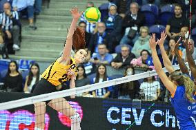 Women's volleyball FC Porto vs Istanbul