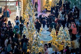 A 17-meter-high LED Christmas Tree in Chongqing