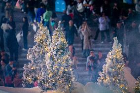 A 17-meter-high LED Christmas Tree in Chongqing