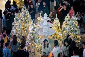 A 17-meter-high LED Christmas Tree in Chongqing