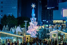 A 17-meter-high LED Christmas Tree in Chongqing