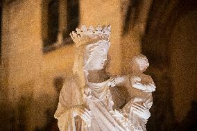 Notre Dame's Virgin Mary Statue Returned To Cathedral - Paris