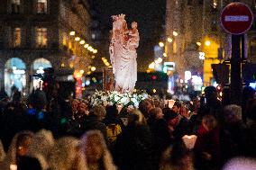 Notre Dame's Virgin Mary Statue Returned To Cathedral - Paris