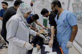 Strikes' Victims Taken To Al-Awda Hospital - Gaza