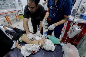 Strikes' Victims Taken To Al-Awda Hospital - Gaza