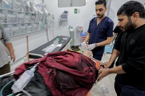 Strikes' Victims Taken To Al-Awda Hospital - Gaza