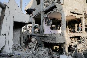 Daily Life In War Time - Gaza