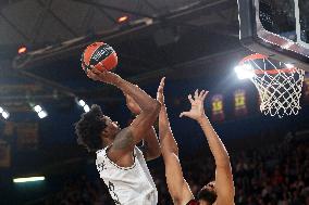 FC Barcelona v Paris Basketball - Turkish Airlines EuroLeague