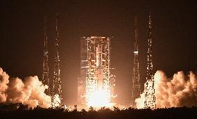 China Launches Cargo Spacecraft Tianzhou-8