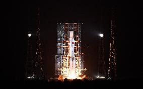 China Launches Cargo Spacecraft Tianzhou-8