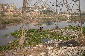 Daily Life In Dhaka