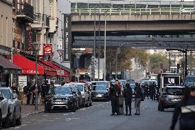 Restaurant Owner Takes Employees Hostage In Issy-les-Moulineaux