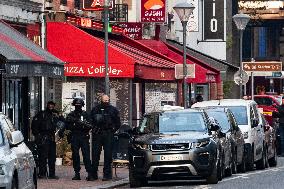 Restaurant Owner Takes Employees Hostage In Issy-les-Moulineaux