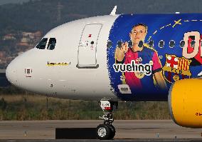 FC Barcelona womens team flies to Madrid on Vueling new plane