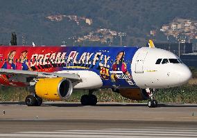 FC Barcelona womens team flies to Madrid on Vueling new plane