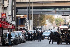 Pizzeria Owner's Son Takes Employees Hostage In Issy-les-Moulineaux