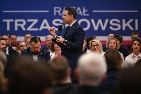 Rafal Trzaskowski's Krakow Campaign Before Civic Coalition Primary