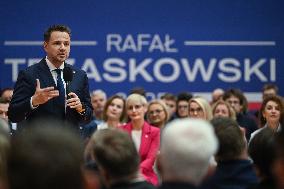 Rafal Trzaskowski's Krakow Campaign Before Civic Coalition Primary