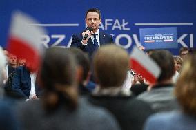 Rafal Trzaskowski's Krakow Campaign Before Civic Coalition Primary