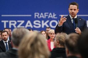 Rafal Trzaskowski's Krakow Campaign Before Civic Coalition Primary