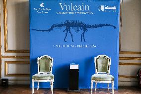 A Dinosaur Skeleton Reaches A Record Price In France