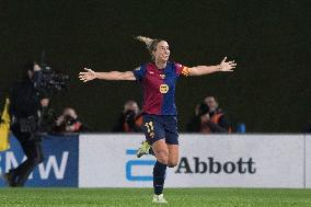 Real Madrid Women v Barcelona Women: Liga F