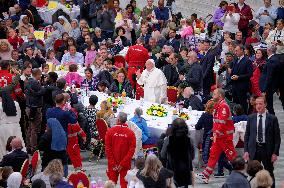 Pope Francis Celebrates The Day Of The Poor With Mass And Lunch