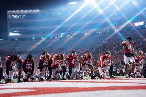 Wisconsin Badgers Vs. Oregon Ducks