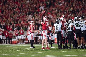 Wisconsin Badgers Vs. Oregon Ducks