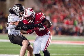 Wisconsin Badgers Vs. Oregon Ducks