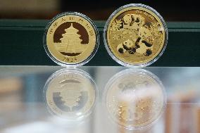 2025 Panda Gold Commemorative Coin