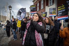 Kick Out Zwarte Piet Protest In Middelharnis