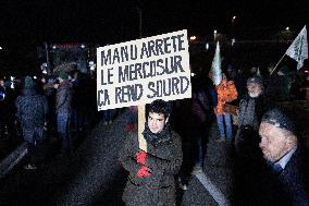 Farmers protest against EU-Mercosur agreement on the RN118 - Velizy-Villacoublay