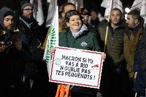 Farmers protest against EU-Mercosur agreement on the RN118 - Velizy-Villacoublay