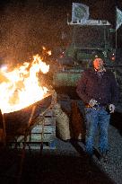 Farmers protest against EU-Mercosur agreement on the RN118 - Velizy-Villacoublay