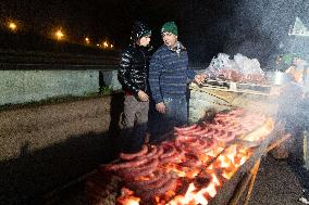 Farmers protest against EU-Mercosur agreement on the RN118 - Velizy-Villacoublay