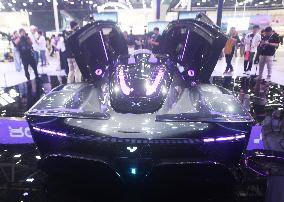 First AI-powered Supercar ROBO X at the Guangzhou Auto Show