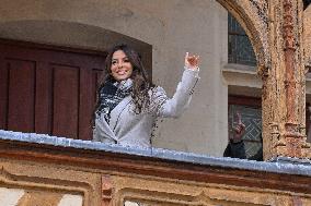 Eva Longoria Attends Wine Auction - Beaune