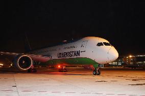 Hangzhou Opened A Flight Route to and From Tashkent