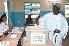 Senegal Holds Snap Election - Dakar