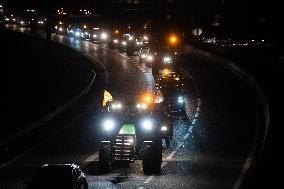 French Farmers Launch Protests Against Mercosur Agreement - Velizy