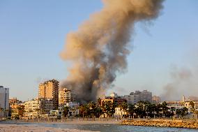 Israel Pounds Tyre - Lebanon